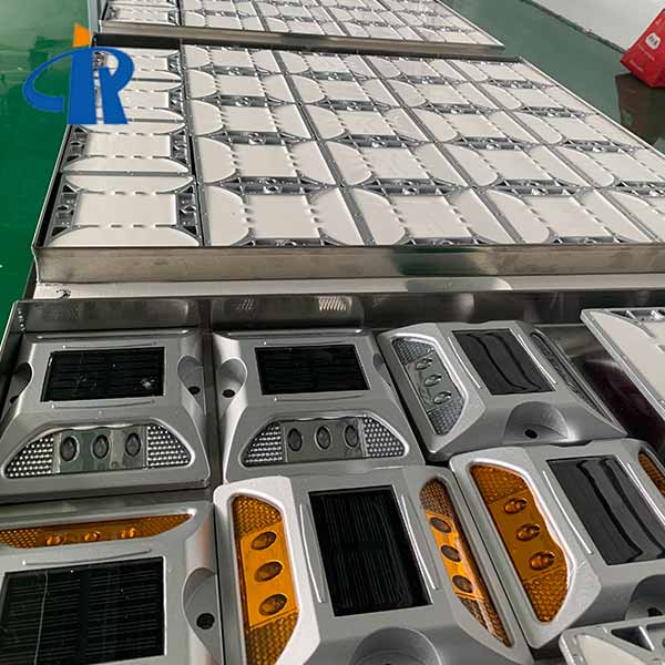 Hot Sale Plastic road stud reflectors For Port